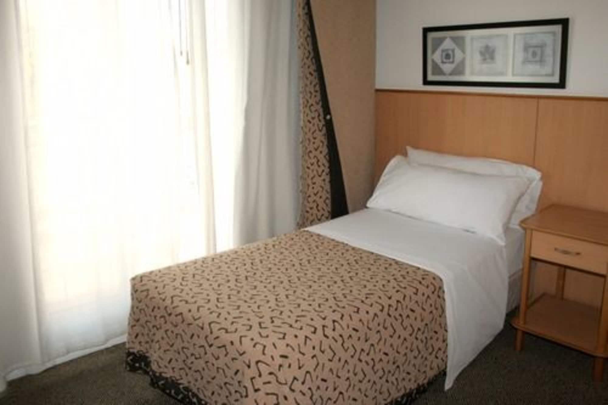 Urbana Suites Мендоса Экстерьер фото