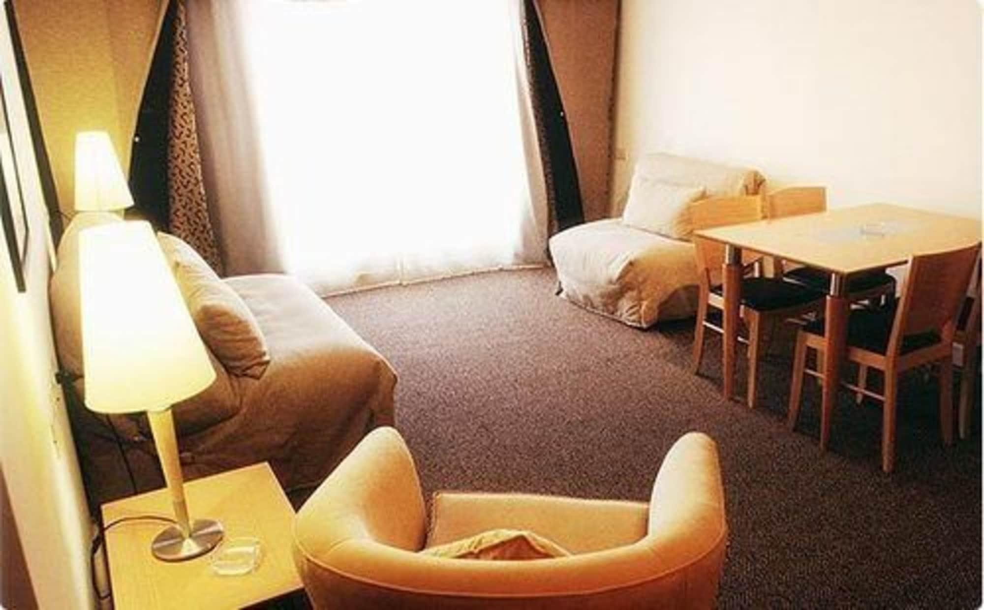 Urbana Suites Мендоса Экстерьер фото