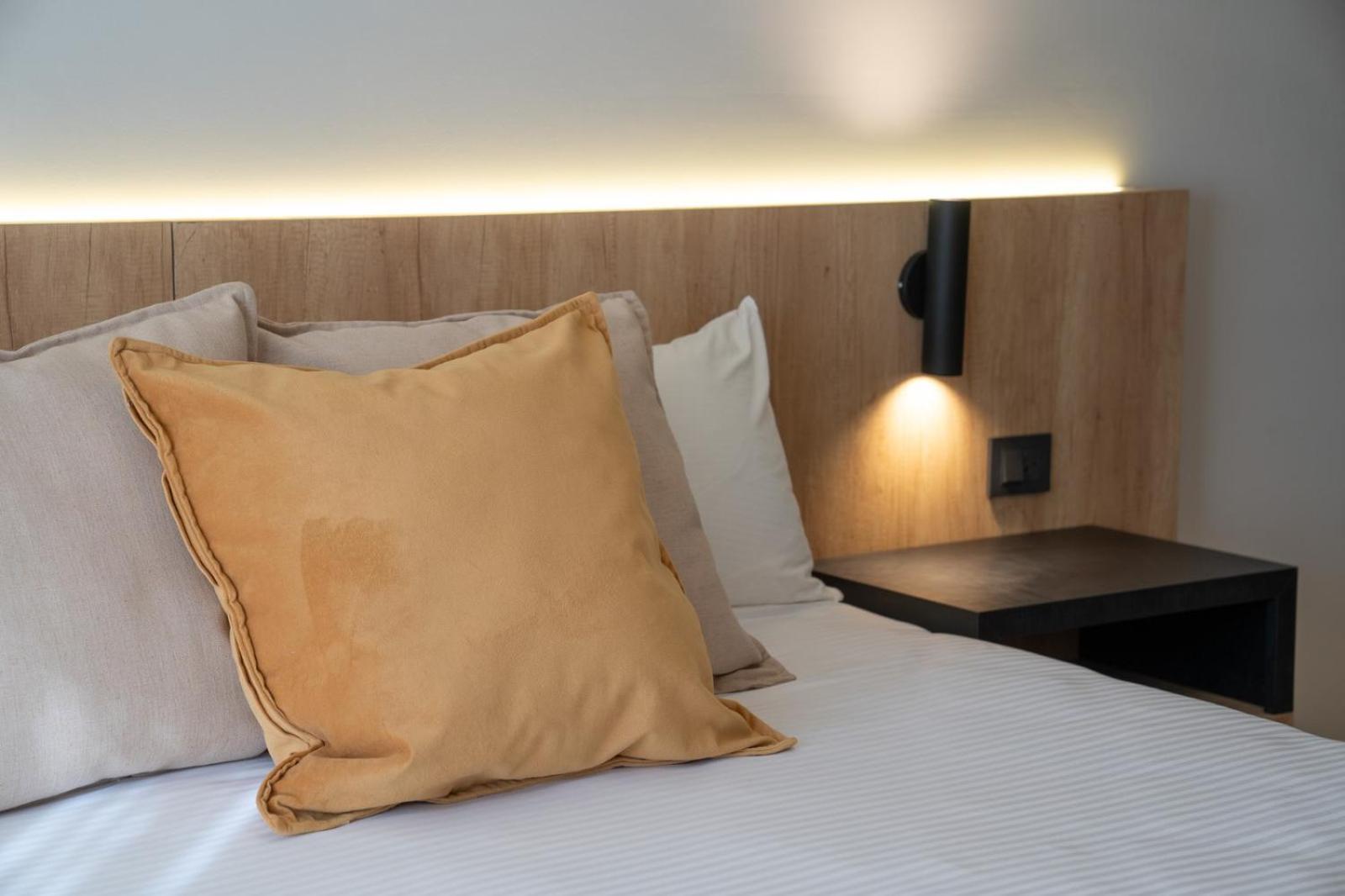 Urbana Suites Мендоса Экстерьер фото