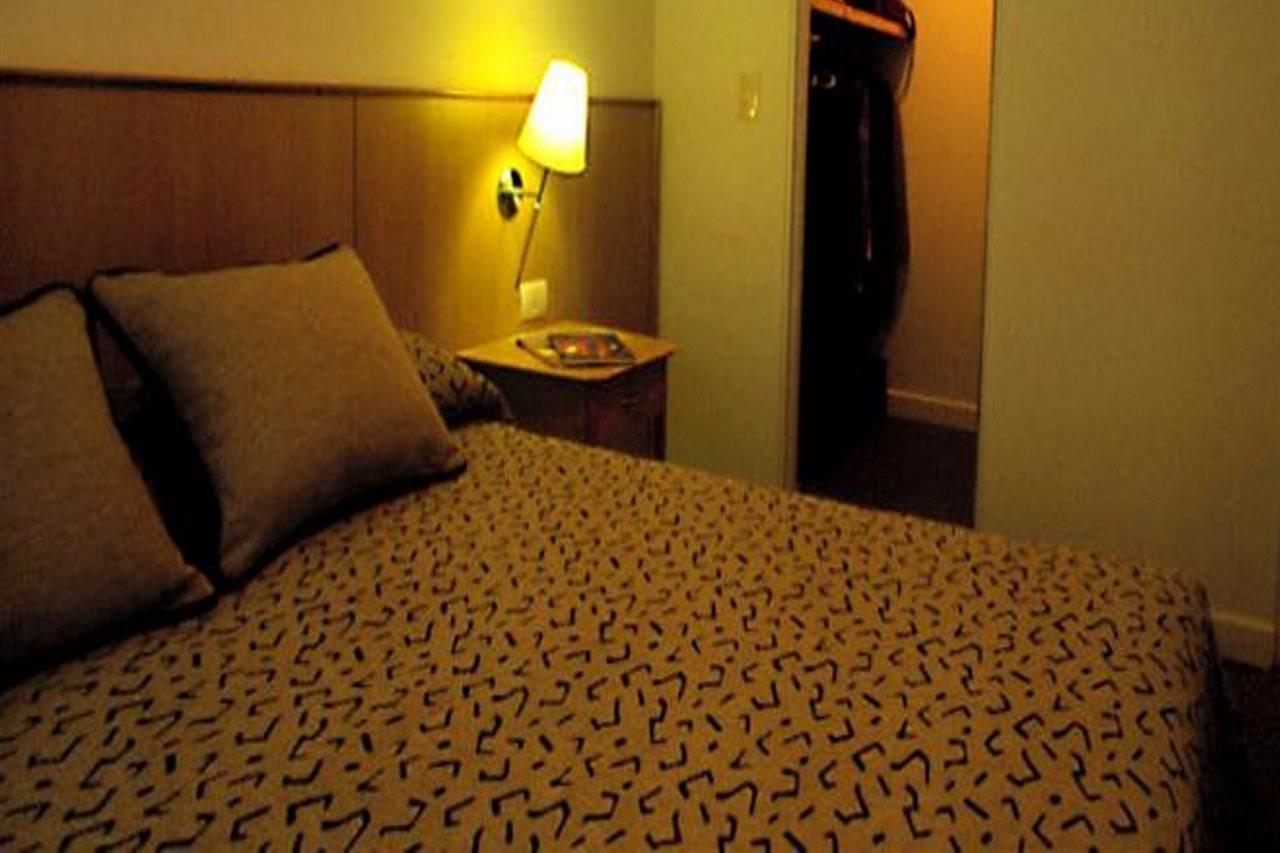 Urbana Suites Мендоса Экстерьер фото